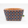 Bleue fleurs orange
